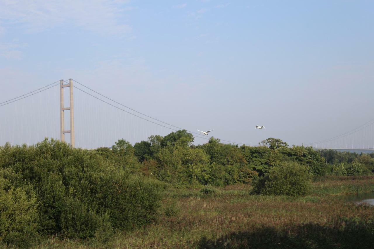Marshlands Lakeside Nature Retreat Barton-upon-Humber Extérieur photo